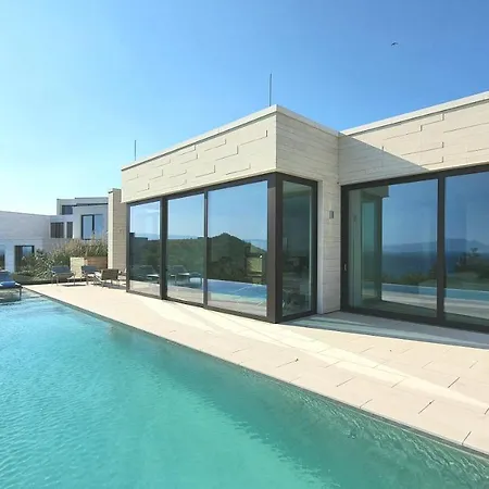 Prive Infinity Villa *