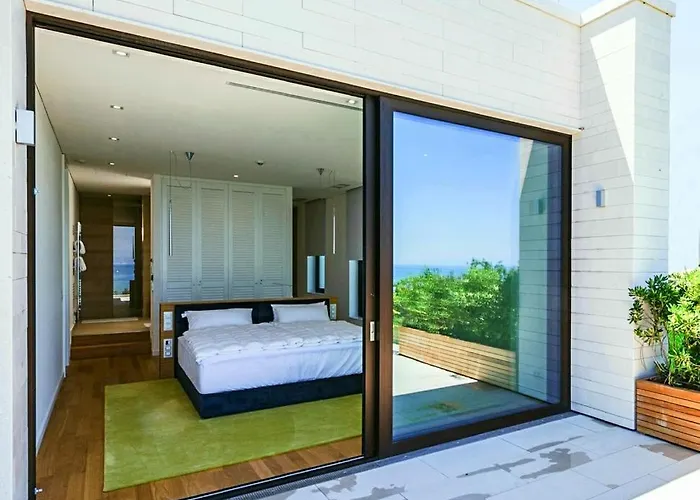 Prive The Luxury Villa & Boutique Hotel, Cape Of Rodon منتجع دراس